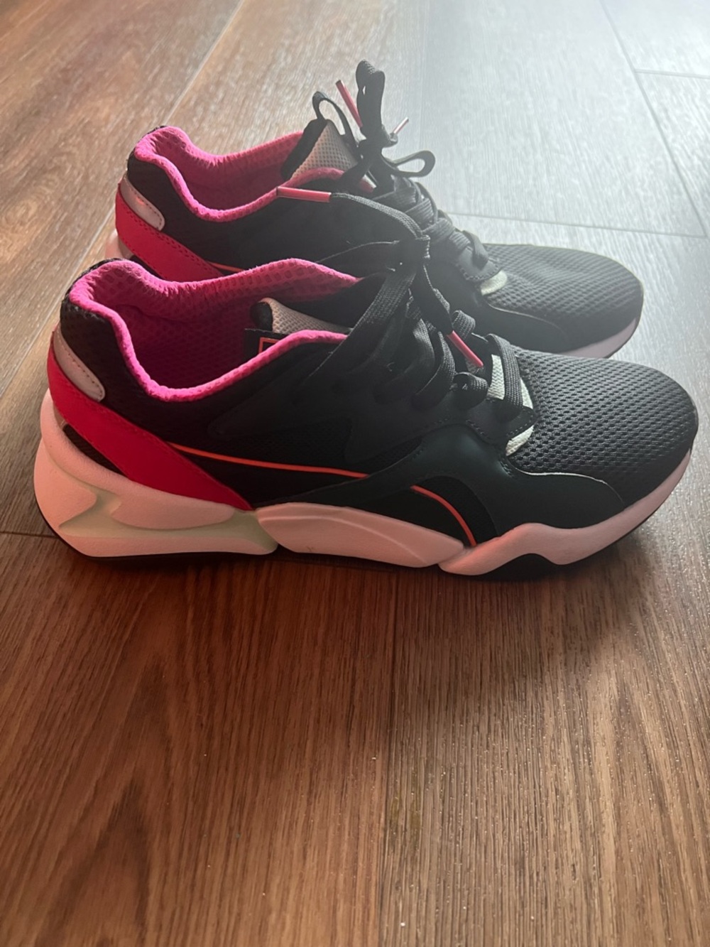 Puma Black and Pink Women's Athletic Sneakers, worn once, size 40